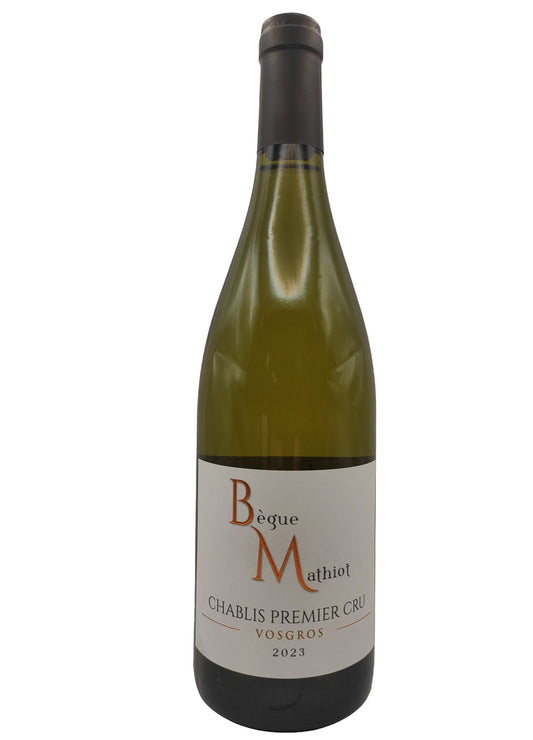 Bottiglia in vetro di vino bianco Chablis 1er Cru Vosgros cantina Begue Mathiot
